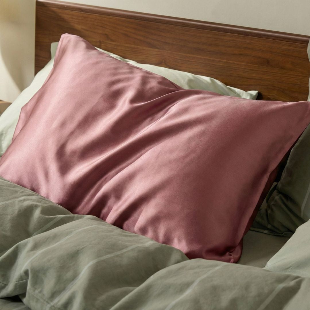 Šilkinis pagalvės užvalkalas rožinės spalvos Milvi