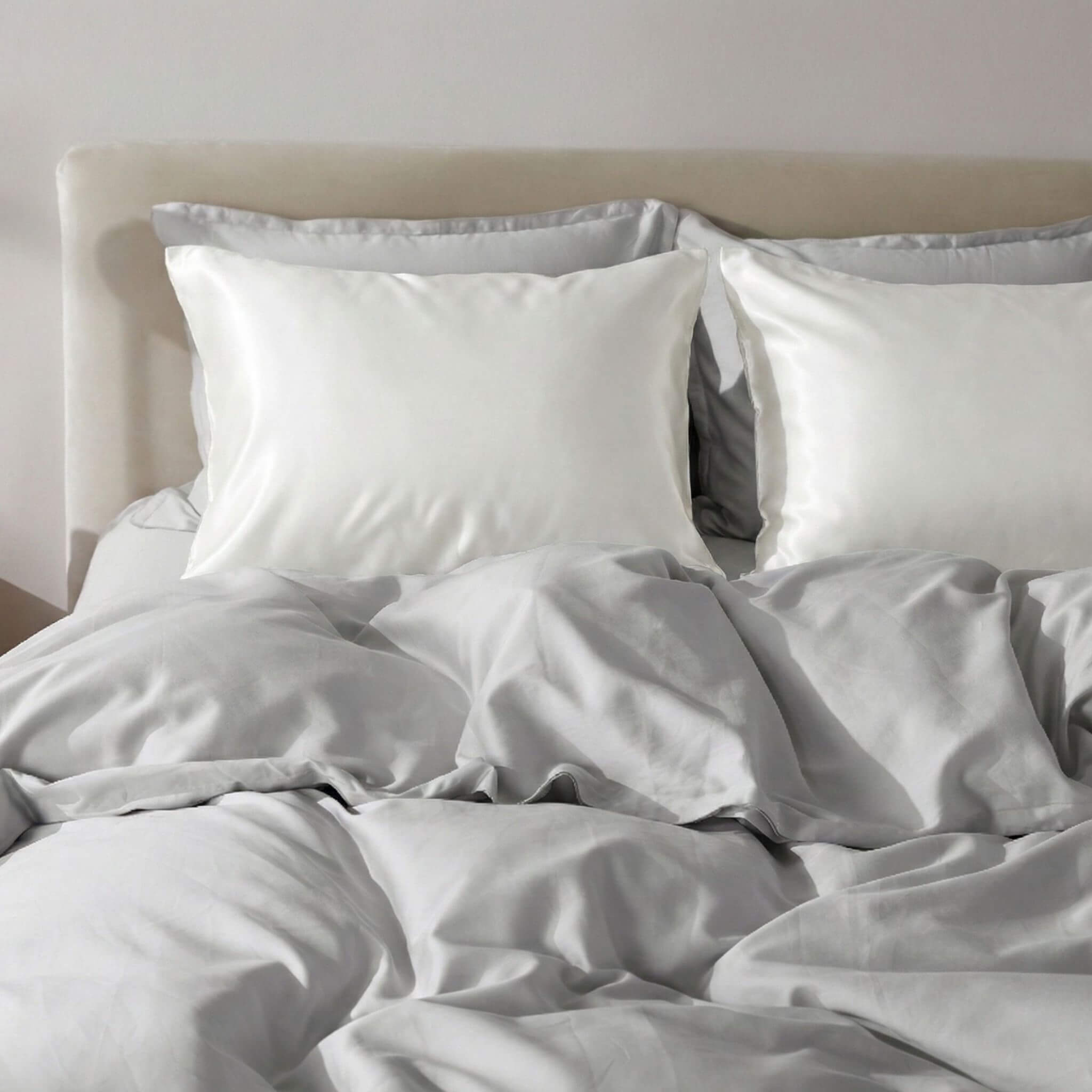 Šilkinis pagalvės užvalkalas baltos spalvos Milvi