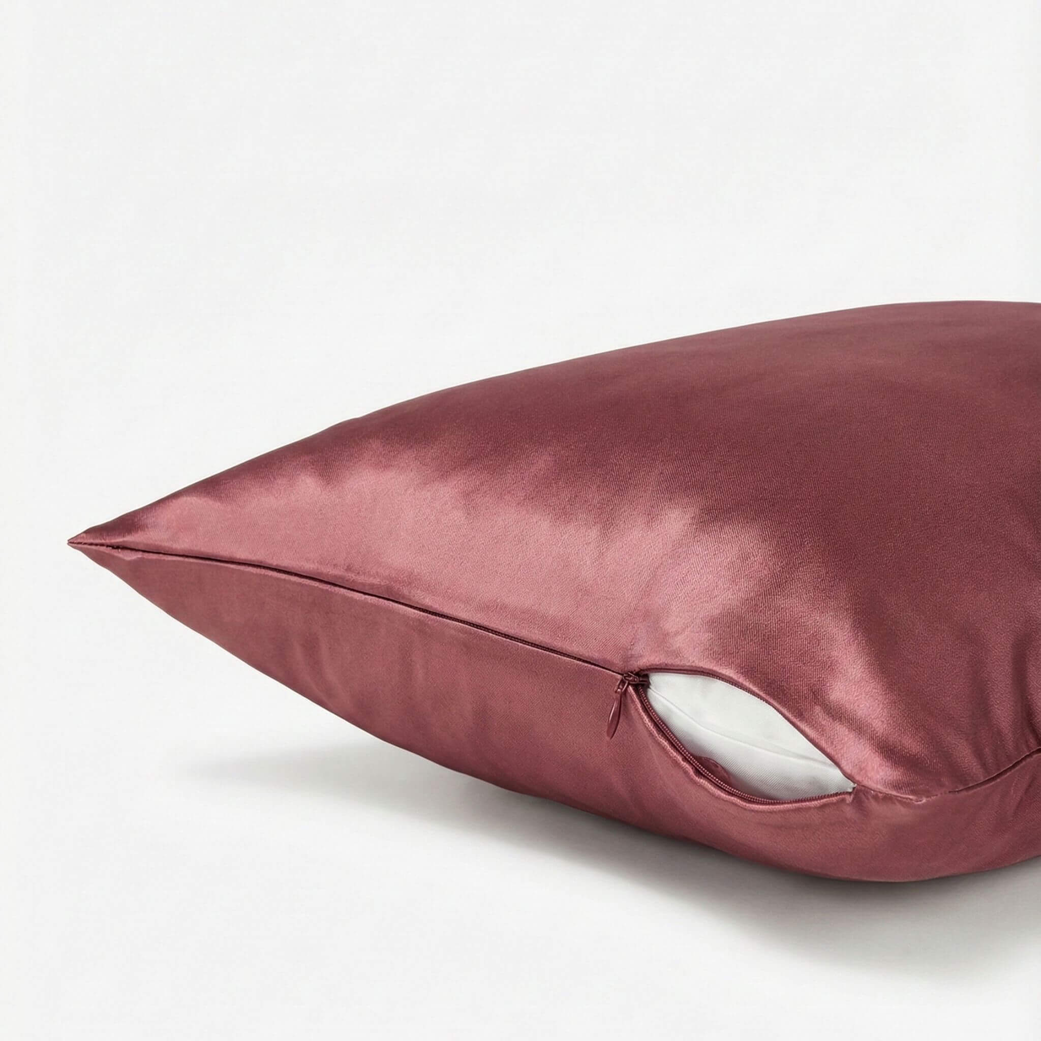 Pelenų rožinės spalvos 19 momų šilkinis pagalvės užvalkalas su paslėptu užtrauktuku – Milvi