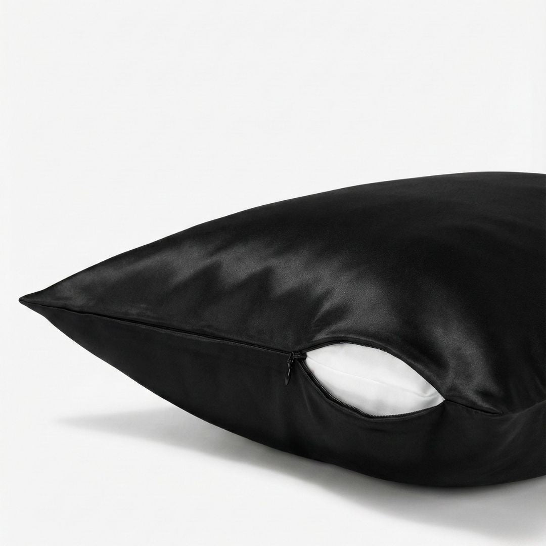 Juodos spalvos 19 momų šilkinis pagalvės užvalkalas su paslėptu užtrauktuku – Milvi
